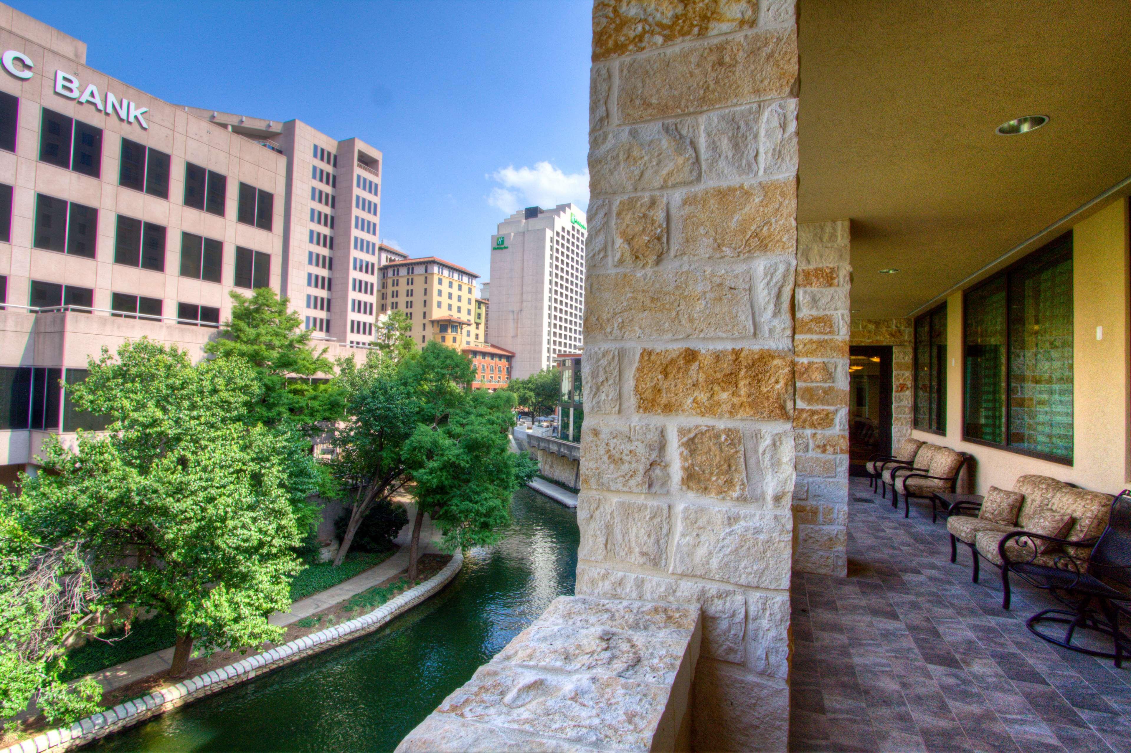 Embassy Suites San Antonio Riverwalk-Downtown Exterior foto