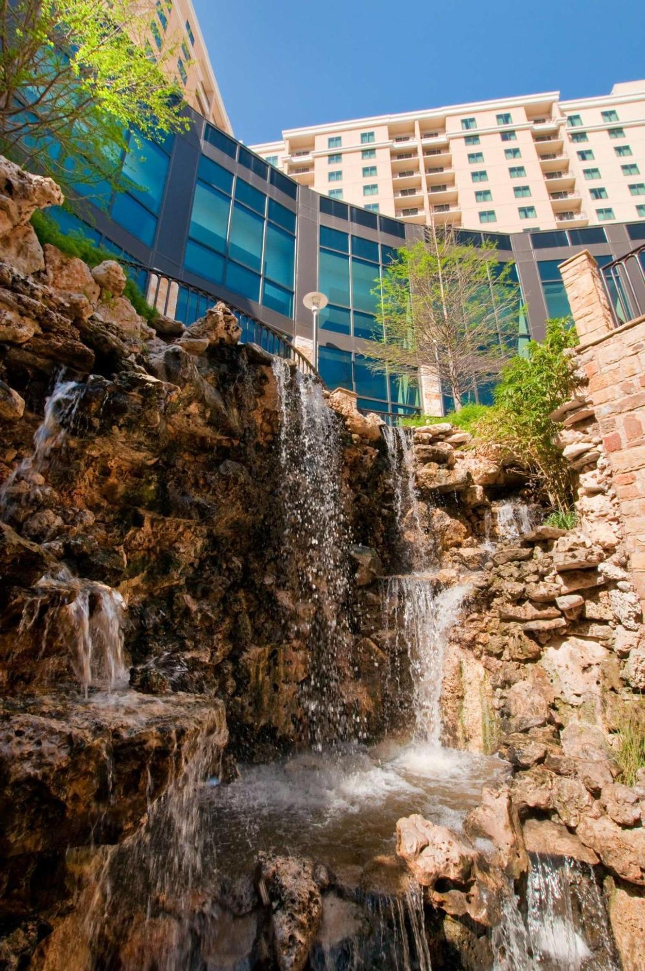 Embassy Suites San Antonio Riverwalk-Downtown Exterior foto